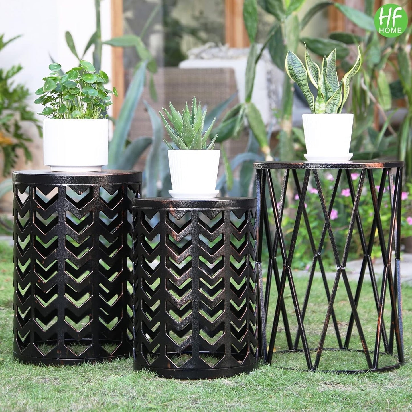 Set of 3 Metal Outdoor Side Table, Nesting Round Coffee Table for Indoor Outdoor, Heavy Duty End Tables Plant Stand Living Room Garden Stool - White