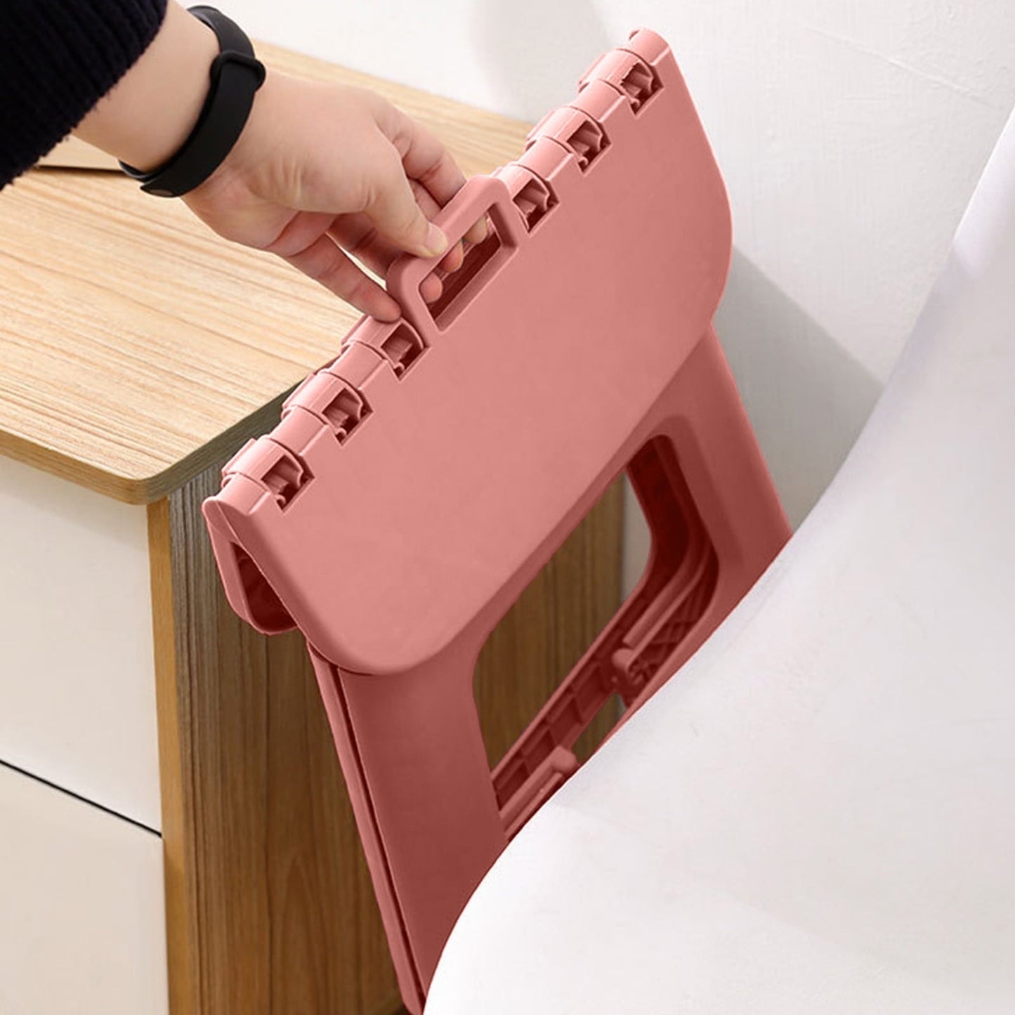 FAMTKT Portable Mini Folding Stool, Small Camping Stool for Outdoor Camping Walking Hunting Hiking Fishing Travel Supplies